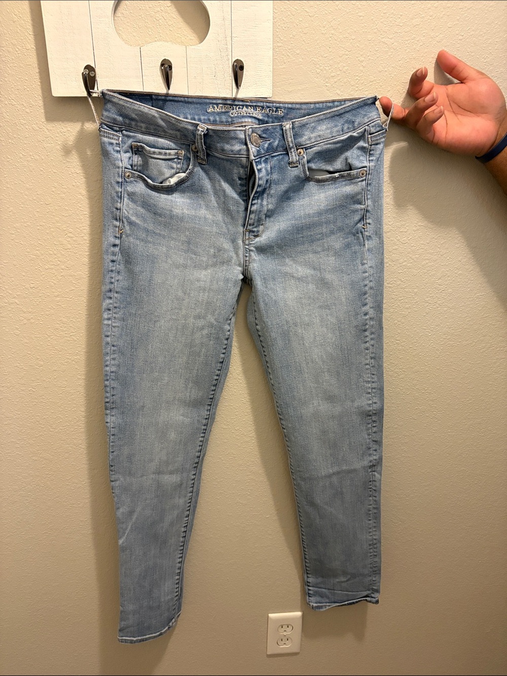 American Eagle Outfitters Light Wash Skinny Jeans
